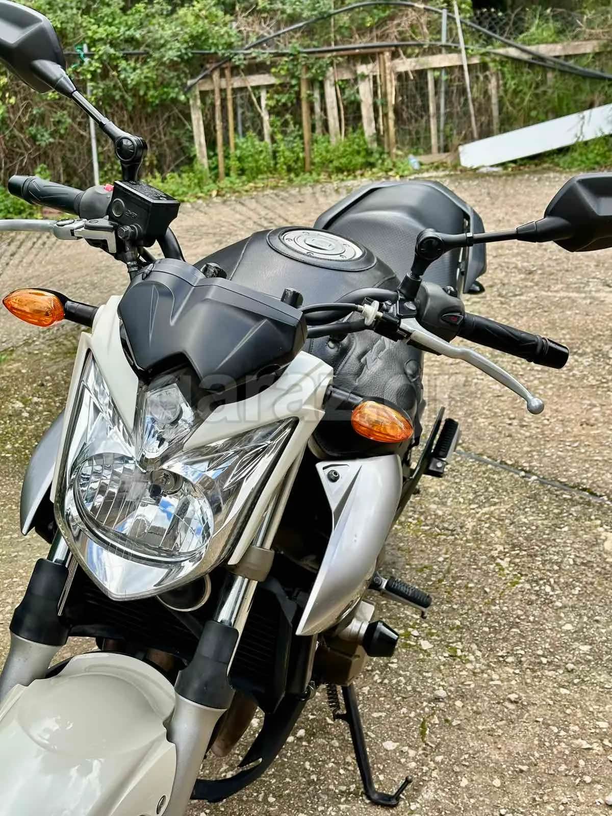 2009 Yamaha XJ6