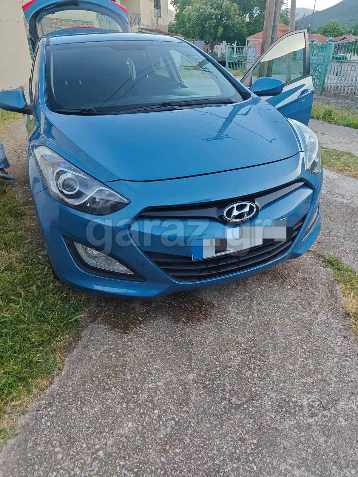 Hyundai i 30 — 1/8