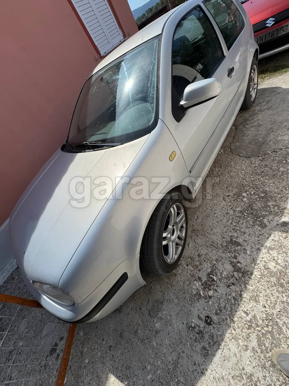 Volkswagen Golf — 1/10