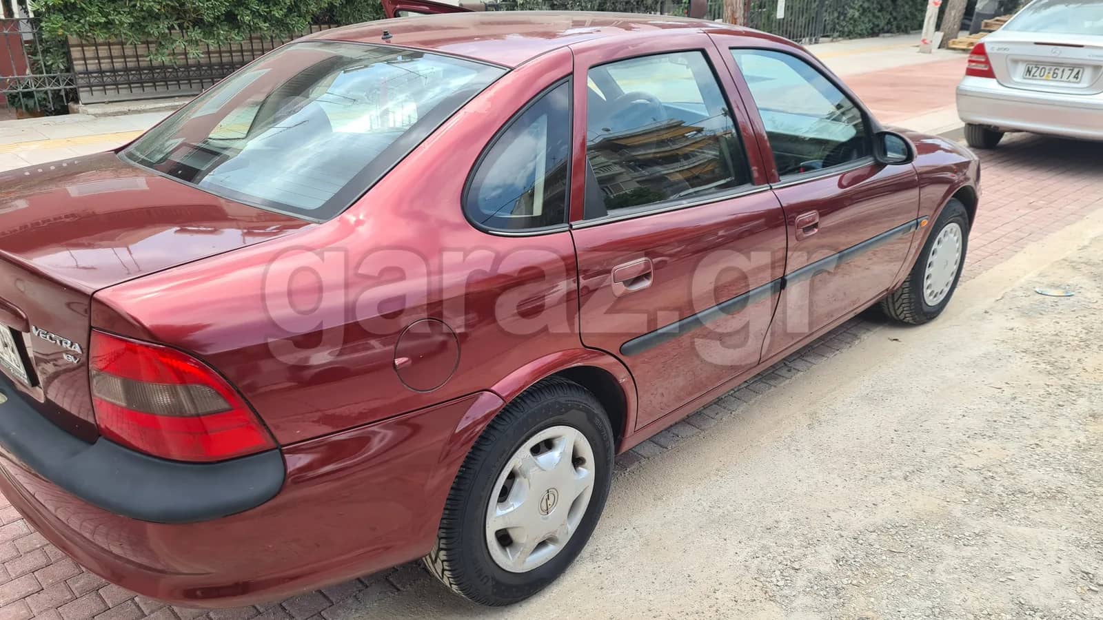 Opel Vectra 102 ίππων — 1/6
