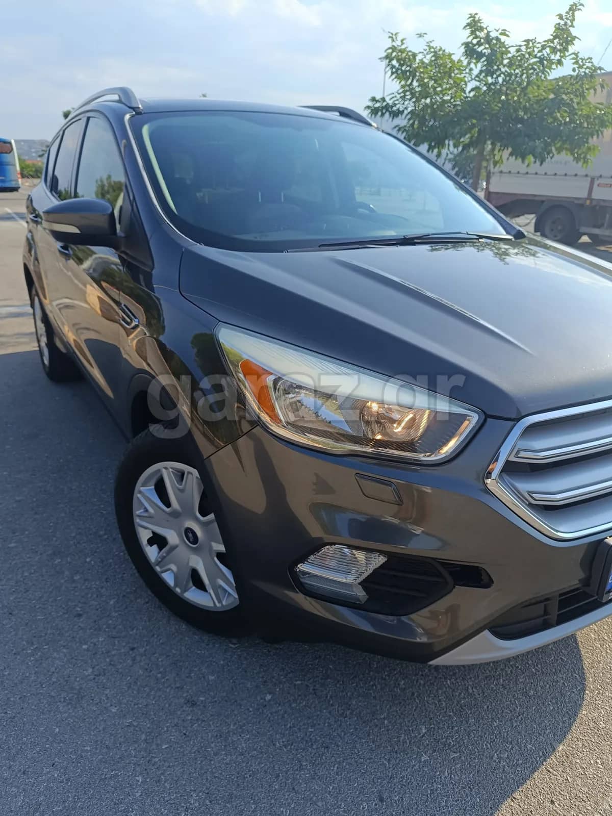 Ford Kuga — 1/10