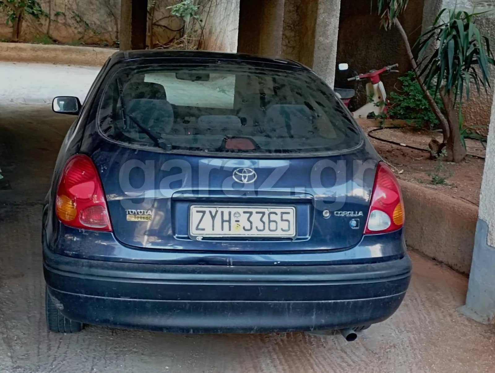Toyota Corolla — 1/3