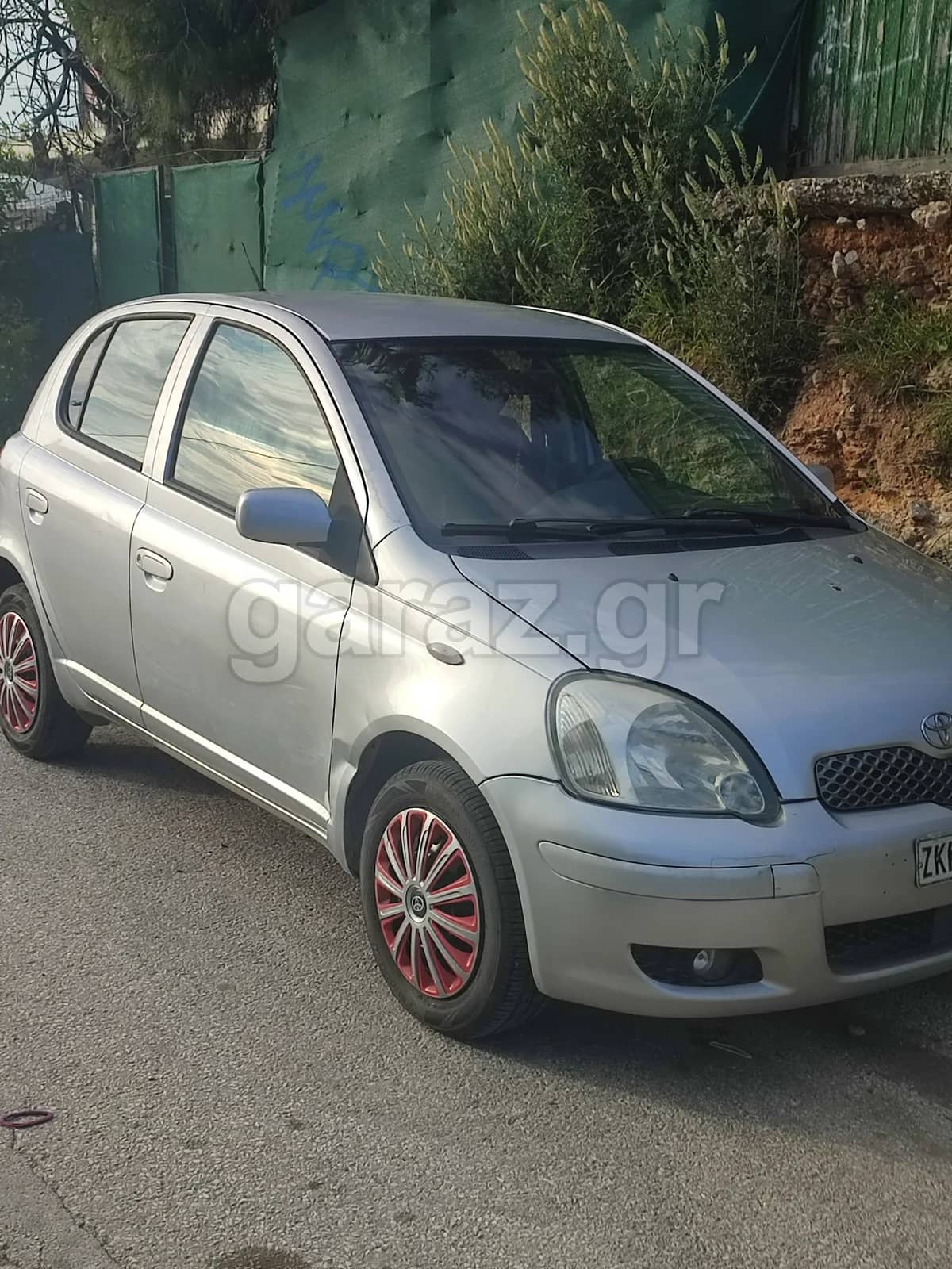 Toyota Yaris Vvti 1000 — 1/3
