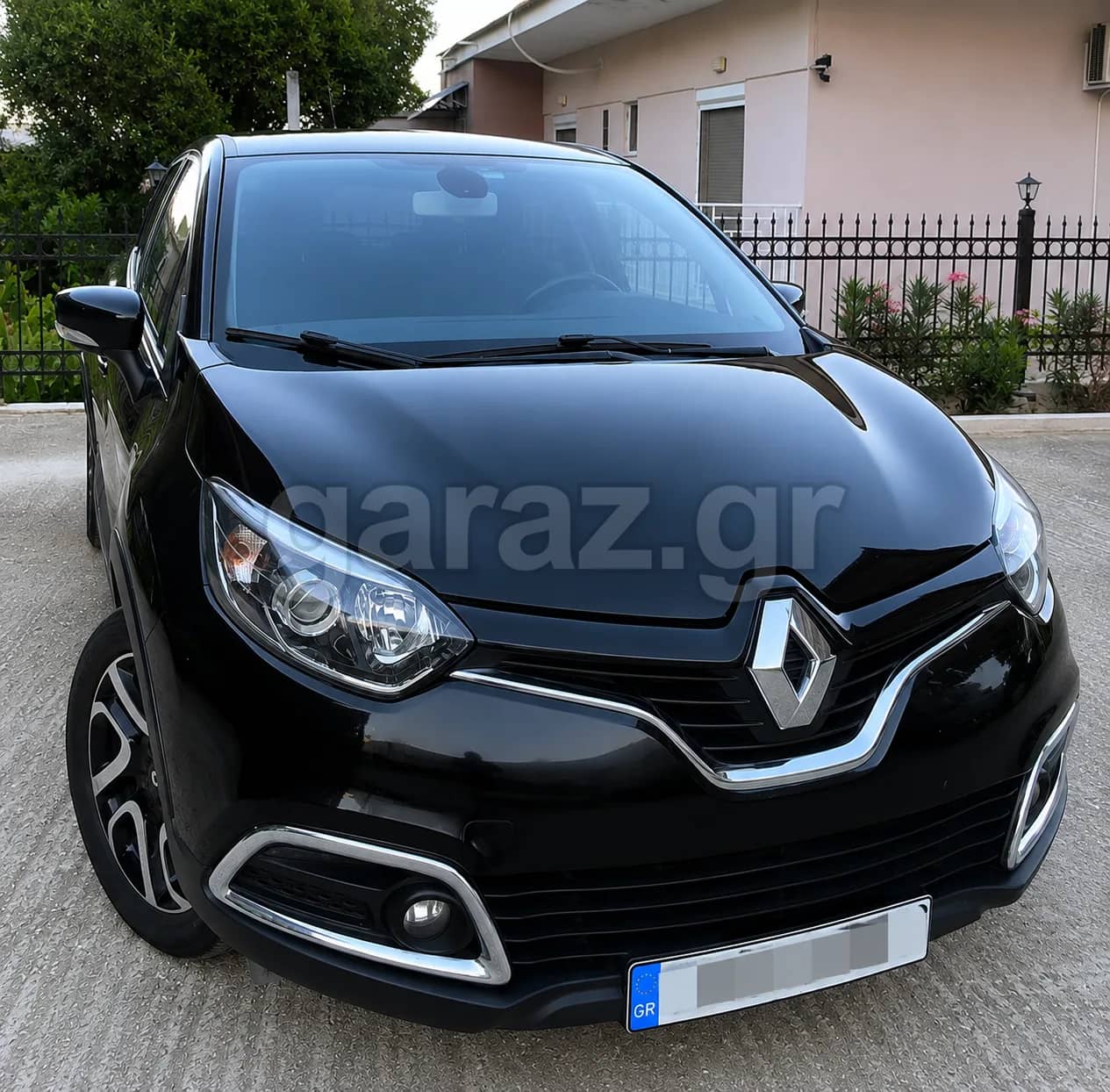 Renault Captur — 1/5