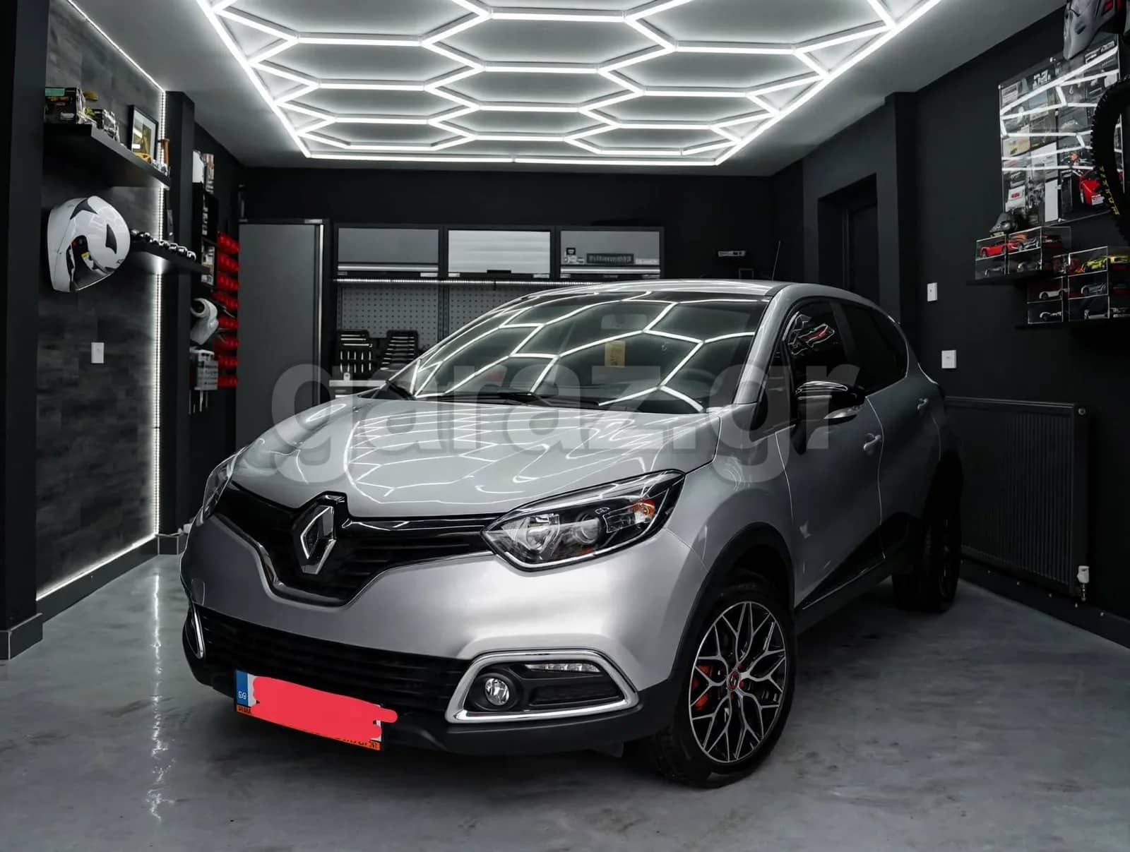 Renault Captur — 1/6